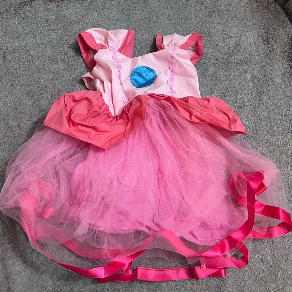 Princess Peach costume with crown